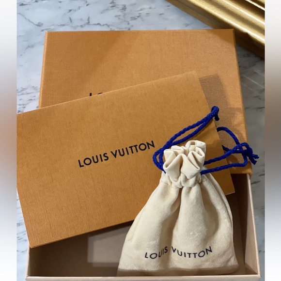 100% Authentic Louis Vuitton Bracelet Gold - Picture 7 of 12